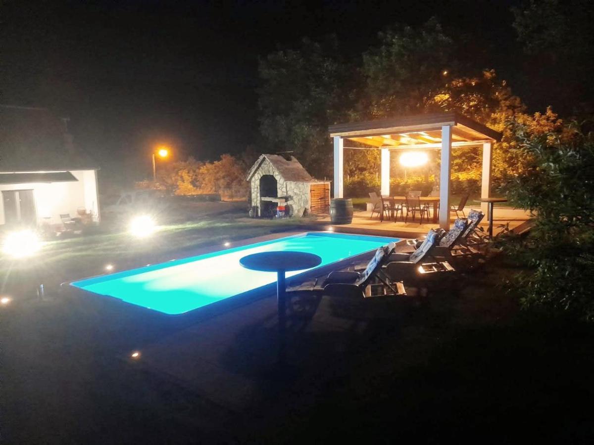 Villa Marie With Pool, Two Bedrooms For 4+2Kids Cavoglave Eksteriør bilde